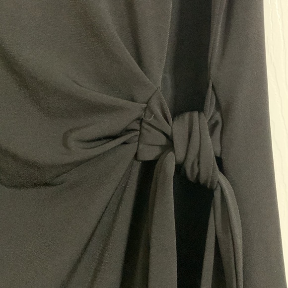 Rozv& Ali black sleeveless blouse with ruched tie at hip - Picture 3 of 4